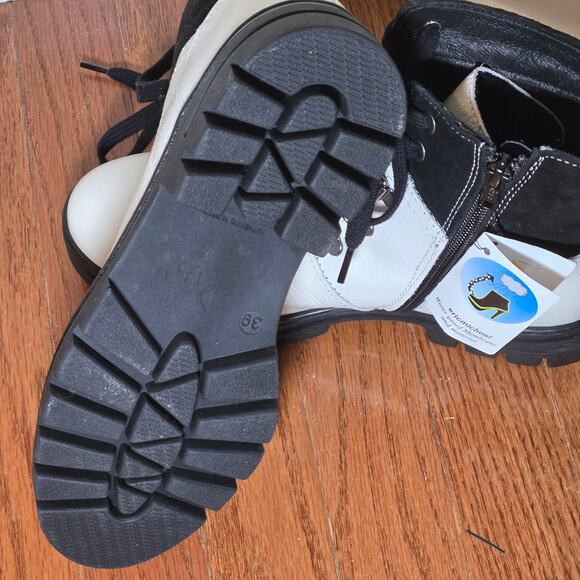 NWT Eric Michael White And Black Kai Leather. Women's Size 39 8.5-9 - Picture 6 of 9